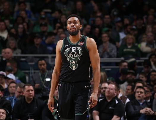 并与队友汇 并与队友汇