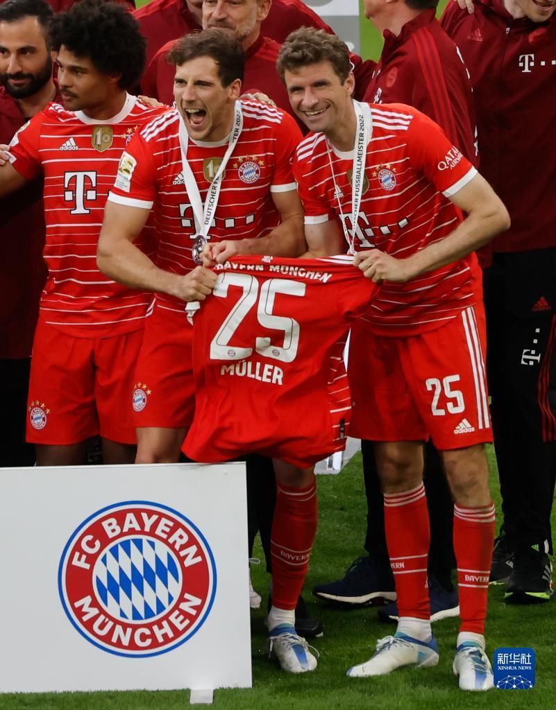 成功避开首 成功避开首