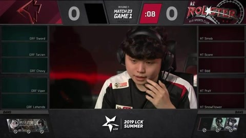 继续称霸新